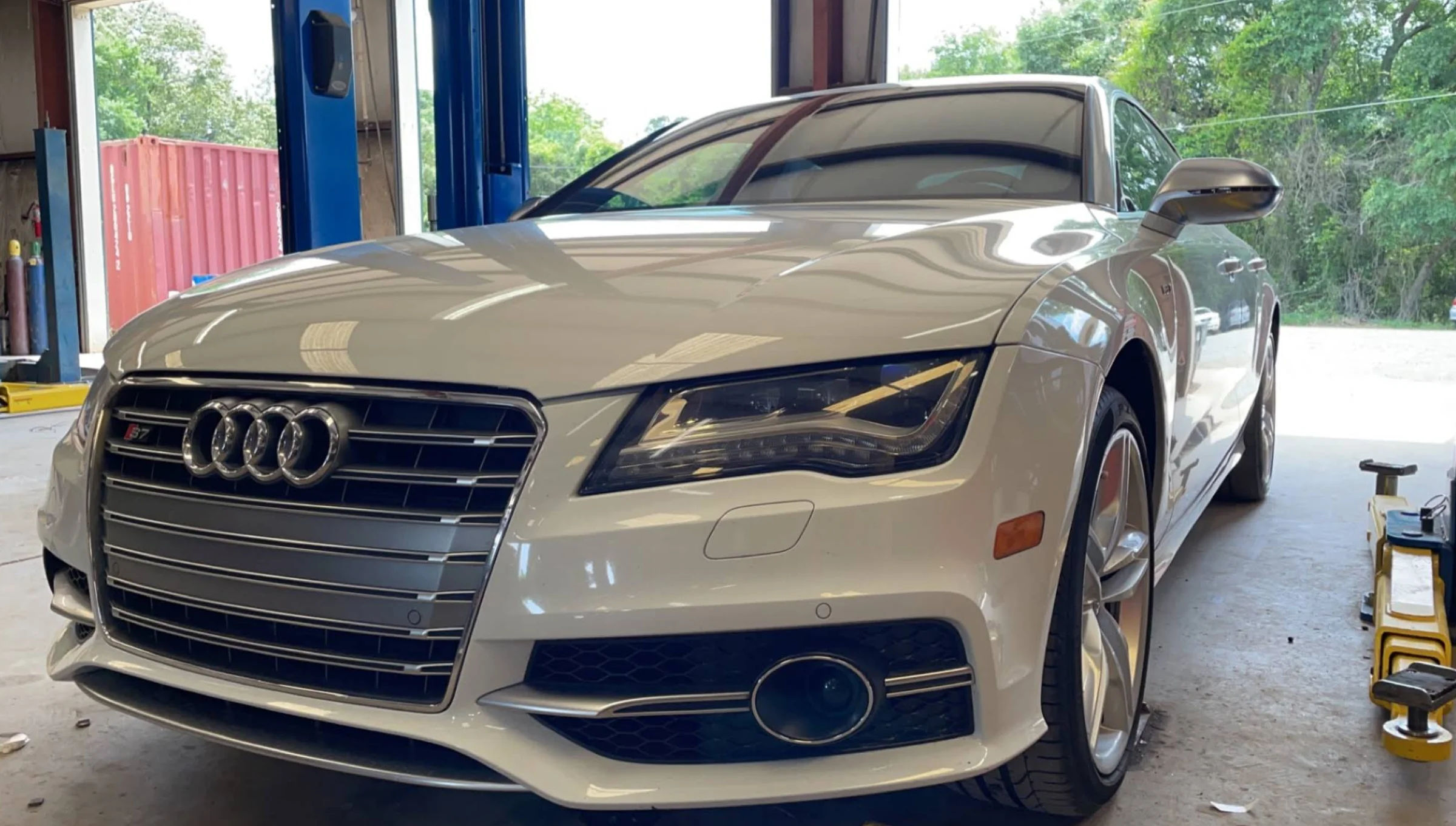 Yoder's Tire Service shop